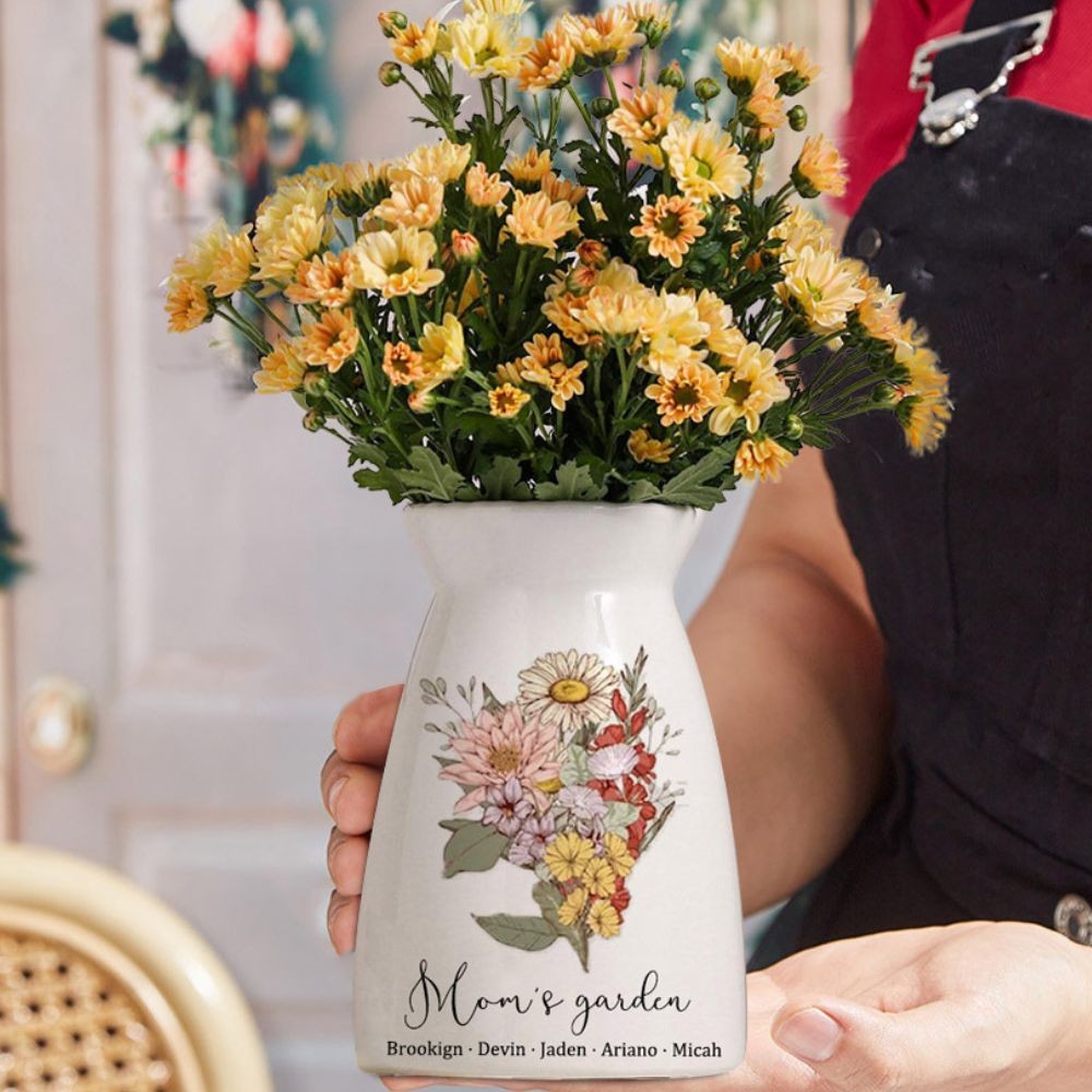 Personalized Birth Month Flower Pots with Grandkids Names, Mothers Day Gift for grandma,Gigi, Grammy, Mom, Nana